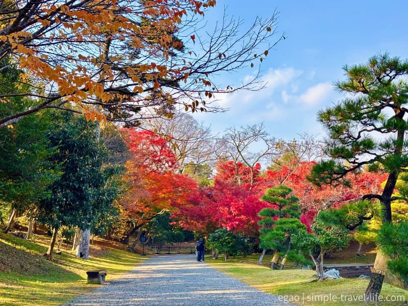 広々とした玄宮園園内の様子