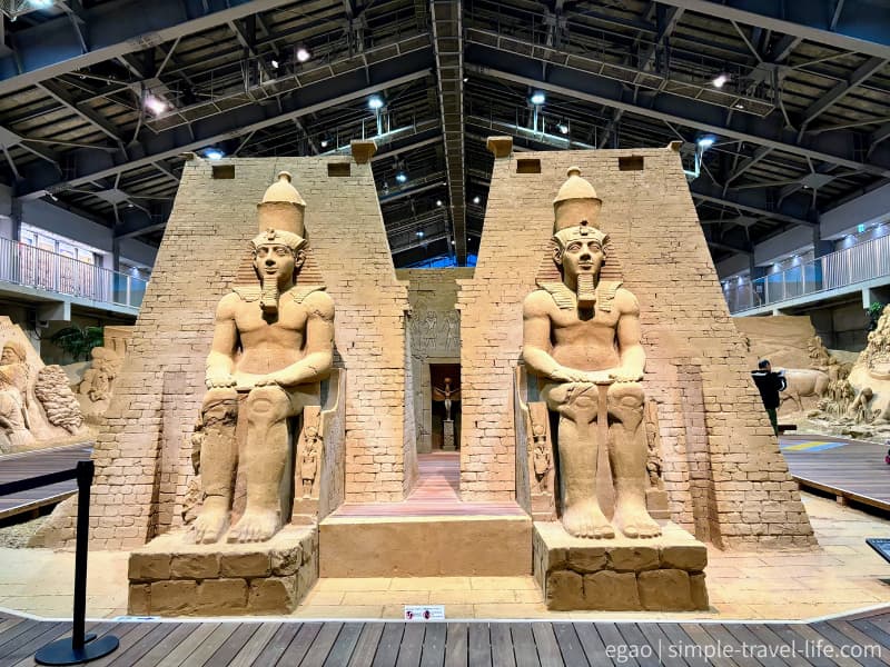 「砂で世界旅行・エジプト編」の展示、入口付近